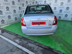 HYUNDAI ACCENT (MC) foto 3