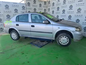 OPEL ASTRA G BERLINA foto 2