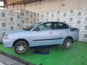 SEAT CORDOBA BERLINA (6L2) foto 2