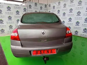 RENAULT MEGANE II BERLINA 5P foto 4