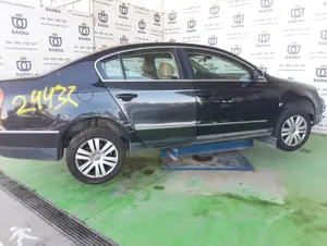 VOLKSWAGEN PASSAT BERLINA (3C2) foto 4