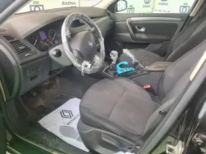 RENAULT LAGUNA III BERLINA foto 5