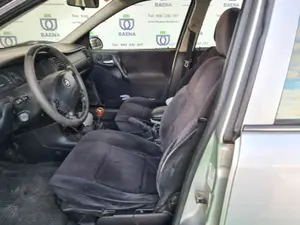 OPEL VECTRA B BERLINA foto 2