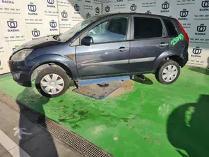 FORD FIESTA (CBK) foto 4