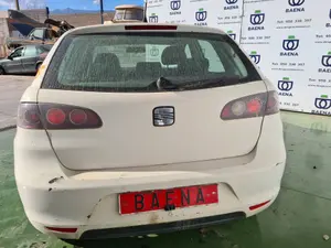 SEAT IBIZA (6L1) foto 2
