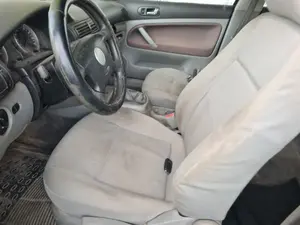 VOLKSWAGEN PASSAT BERLINA (3B3) foto 4