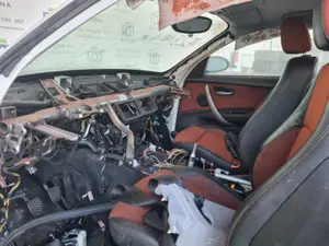 BMW SERIE 1 BERLINA (E81/E87) foto 4