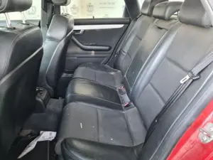 AUDI A4 AVANT (8E) foto 6