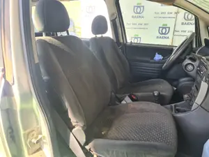 OPEL ZAFIRA A foto 4