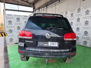 VOLKSWAGEN TOUAREG (7LA) foto 3