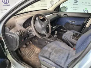 PEUGEOT 206 foto 2