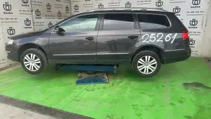 VOLKSWAGEN PASSAT BERLINA (3C2) foto 4