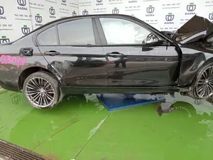 BMW SERIE 3 BERLINA (F30N) foto 4