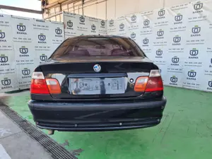 BMW SERIE 3 BERLINA (E46) foto 4