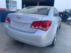 CHEVROLET CRUZE foto 3