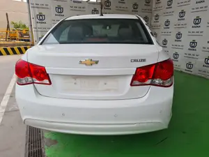 CHEVROLET CRUZE foto 3