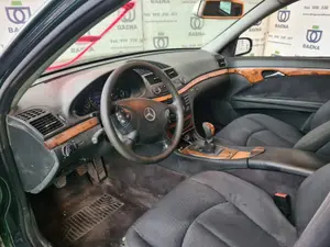 MERCEDES-BENZ CLASE E (BM 211) BERLINA foto 3