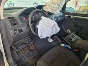 VOLKSWAGEN TOURAN (1T1) foto 2