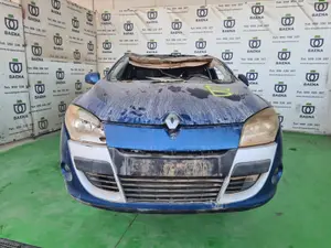 RENAULT MEGANE III BERLINA 5P foto 1