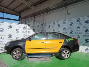 SKODA RAPID (NH) foto 1