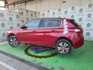 PEUGEOT 308 foto 2
