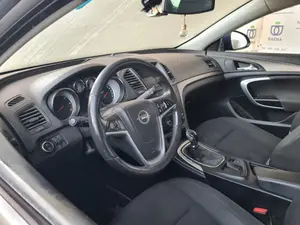 OPEL INSIGNIA BERLINA foto 2