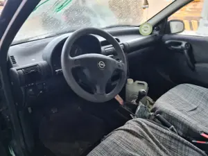 OPEL CORSA B foto 2