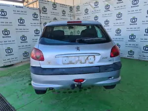 PEUGEOT 206 foto 3