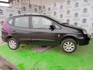 CHEVROLET REZZO foto 4