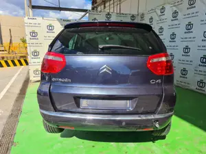 CITROEN C4 BERLINA foto 6
