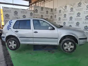 VOLKSWAGEN GOLF IV BERLINA (1J1)(10.1997) foto 2