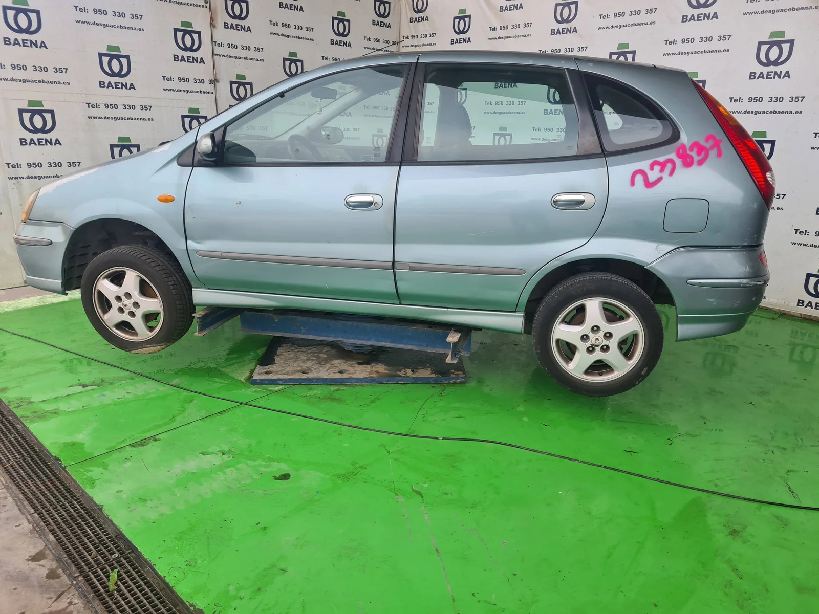 NISSAN ALMERA TINO (V10M)