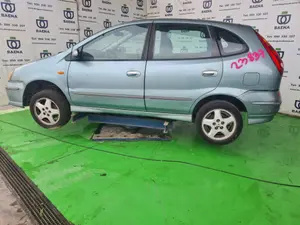 NISSAN ALMERA TINO (V10M) foto 1