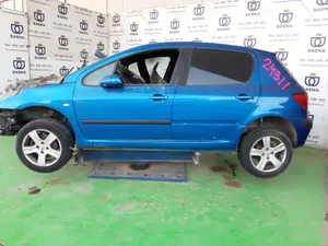 PEUGEOT 307 (S1)(04.2001) foto 2
