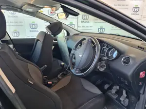 PEUGEOT 308 foto 3