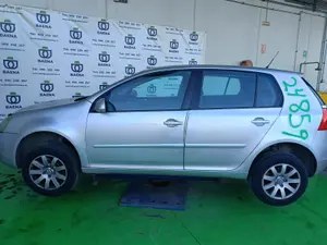 VOLKSWAGEN GOLF V (1K1)(10.2003) foto 6