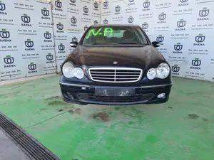 MERCEDES-BENZ CLASE C (BM 203) BERLINA foto 1