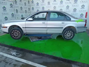 VOLVO S80 BERLINA foto 2
