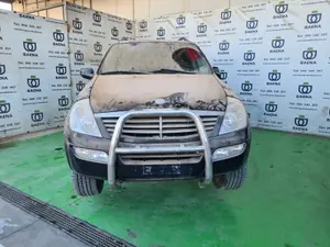 SSANGYONG REXTON foto 1
