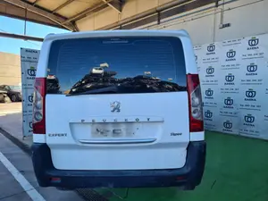 PEUGEOT EXPERT FURGÓN foto 5