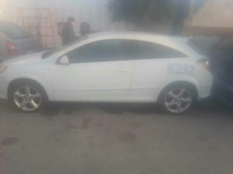 OPEL ASTRA H GTC