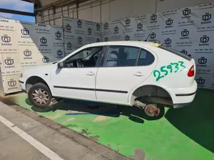 SEAT LEON (1M1) foto 4