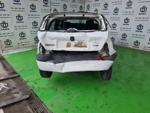 RENAULT CLIO II FASE I (B/CB0) foto 1