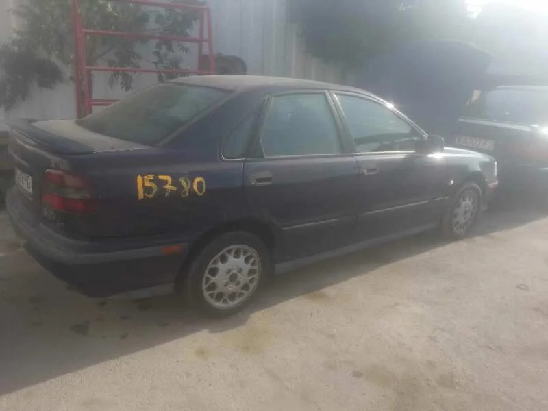 VOLVO S40 BERLINA