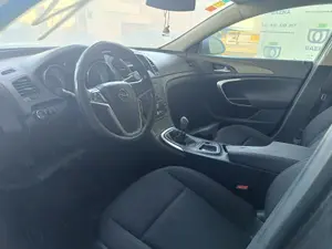 OPEL INSIGNIA BERLINA foto 2