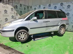 PEUGEOT 807 foto 5