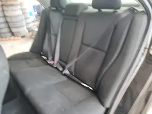 TOYOTA AVENSIS BERLINA (T25) foto 6