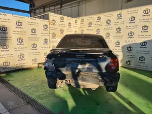 AUDI A4 BERLINA (B5) foto 4