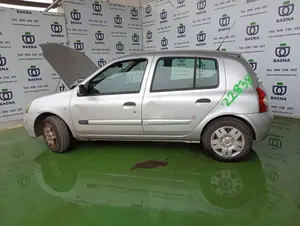 RENAULT CLIO II FASE II (B/CB0) foto 1