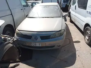 RENAULT LAGUNA II (BG0) foto 1